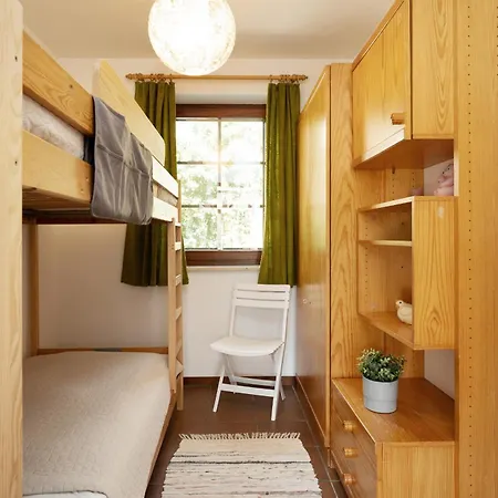 App 1 Apartment *